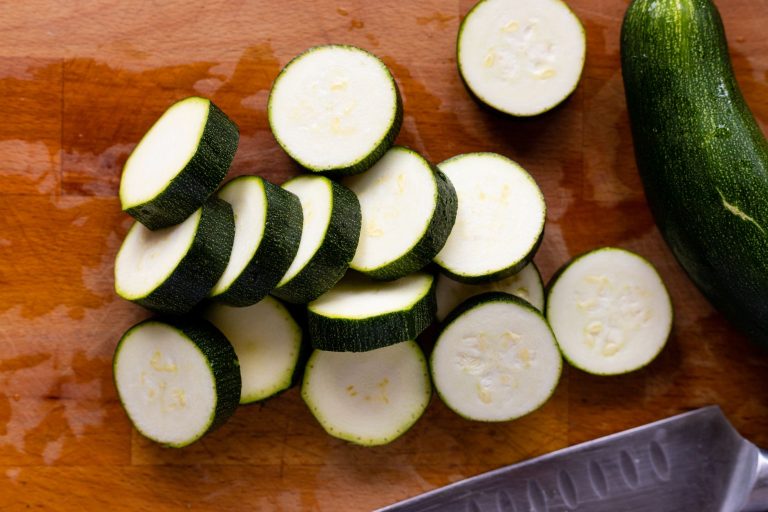 How to Slice Vegetables with a Food Processor: Your Expert Guide